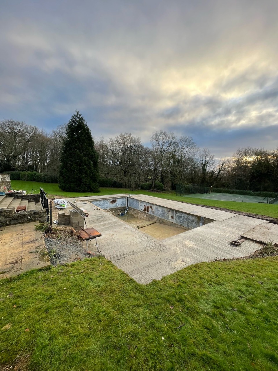 Outdoor Swimming Pool Refurbishment Wiltshire - Bespoke Swimming Pools